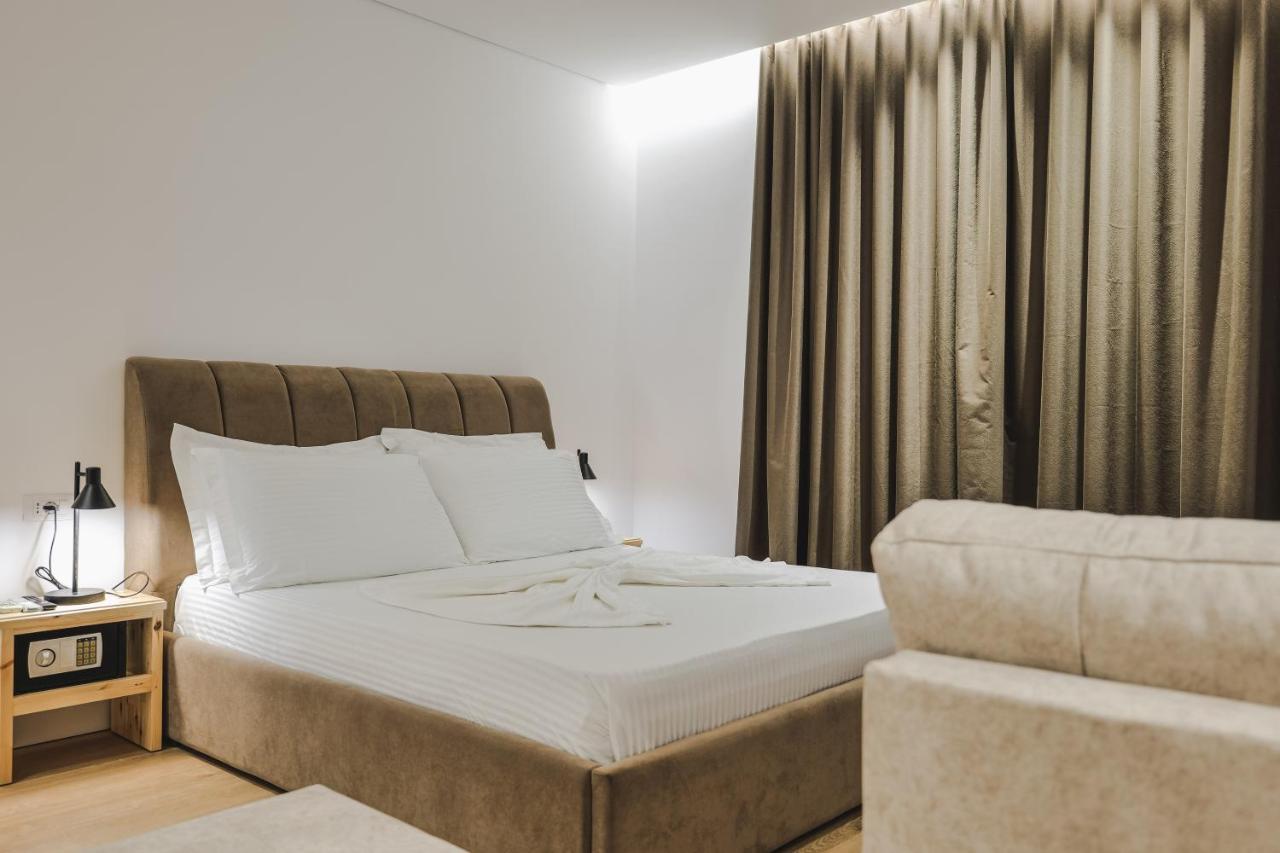 Luxury Villa Alisja Sarande With Private Beach Luaran gambar